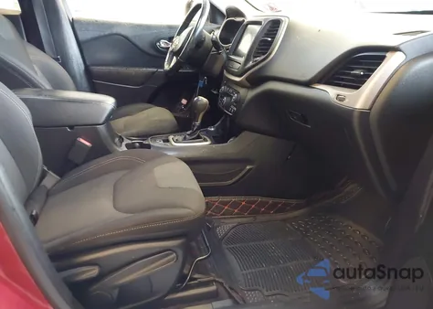 2017 Jeep Cherokee Latitude 4X4 из США, поврежденный, VIN 1C4PJMCS3HW501215